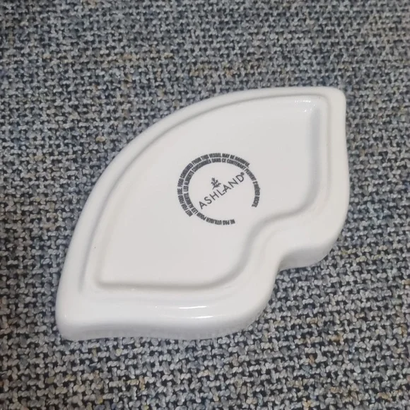 ASHLAND Trinket 'Red Lips' Dish - Picture 4 of 6